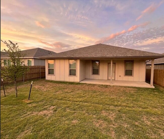 Building Photo - AVAILABLE NOW; APPLY TODAY ON OUR WEBSITE!!!