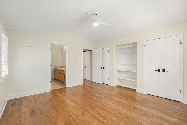 Building Photo - Stunning Home in the Heart of Cherry Creek...
