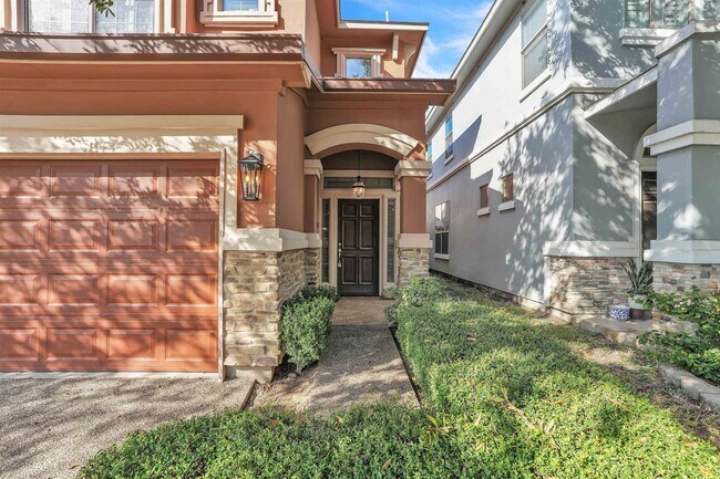 Building Photo - 9813 Sandhill Dr