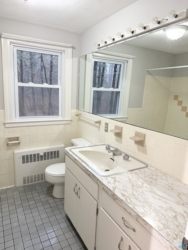 Building Photo - 44 Pine Hill Rd