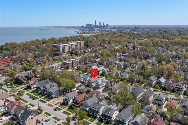 Primary Photo - 1288 W 105th St