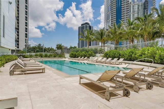 Building Photo - 900 Biscayne