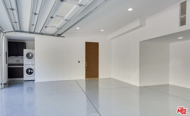 Building Photo - 17816 Porto Marina Way