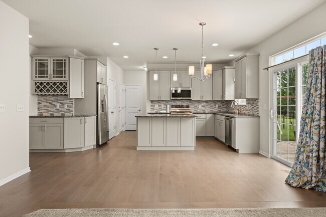 Building Photo - 406 Mary Ann Cir