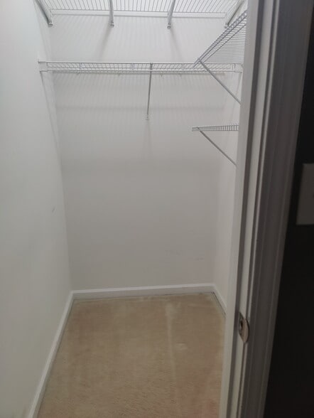 Closet2 - 5254 Cottage Ln