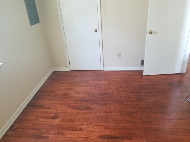 Building Photo - 1509 Brighton St