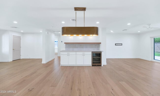 Building Photo - 4154 N 35th Pl