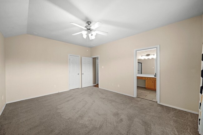 Building Photo - 2813 Waterside Trail