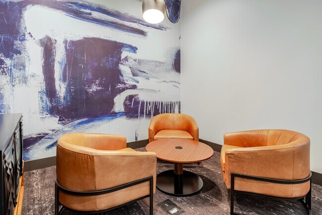 Building Photo - 238 13th St