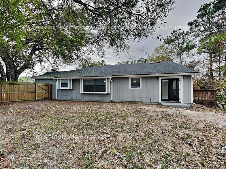 Building Photo - 7940 Evening Flower Ln