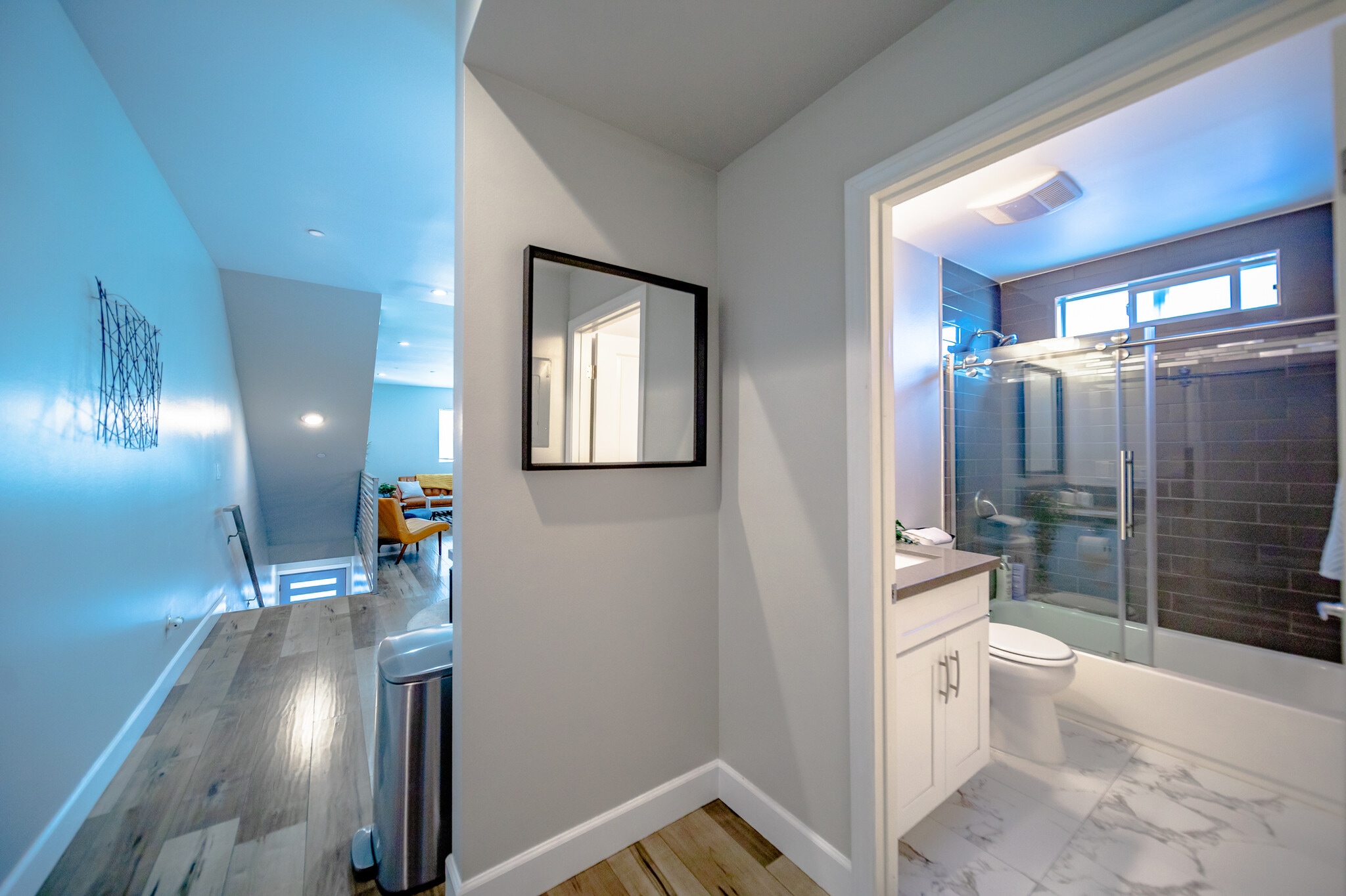 Building Photo - 3415 Edgehill Dr