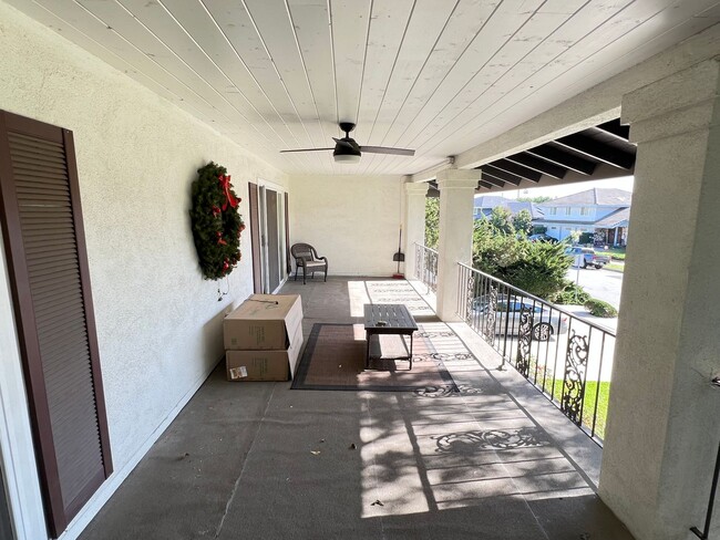 Building Photo - Beautifully Upgraded 5 Bed 4 Bath Orange Pool Home