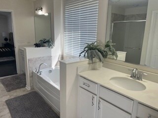 Building Photo - 16W764 Hawthorne Ct