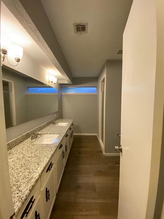 Building Photo - 15703 Spring Forest Dr