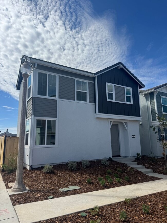 Building Photo - 2914 Skyward Ln