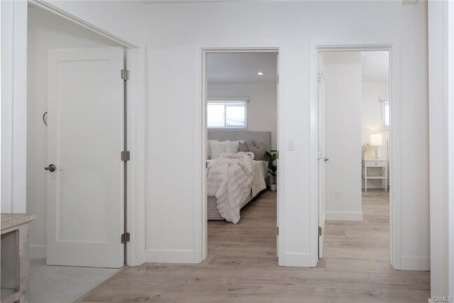 Building Photo - 15256 Clymer St