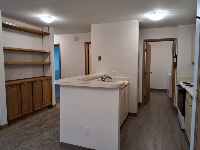 Building Photo - 3550 W Dimond Blvd