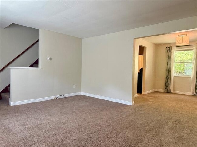 Building Photo - 823 Killarney Dr