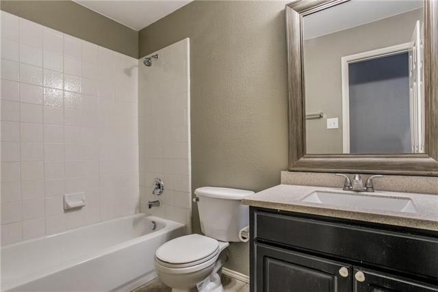 Building Photo - 208 N Arbor Ridge Dr