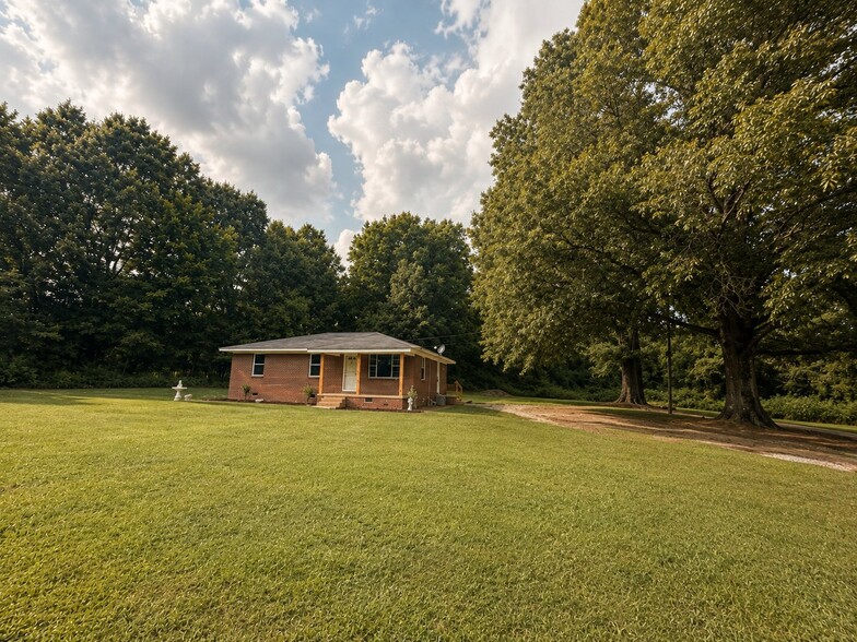 Building Photo - 460 Bud Eubanks Rd