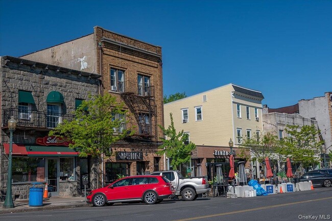 Building Photo - 319 Union Ave