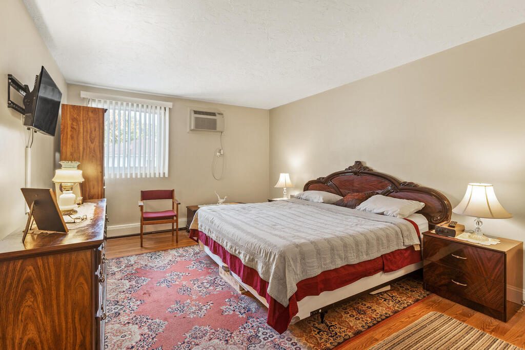 Building Photo - 100 Fellsview Ter