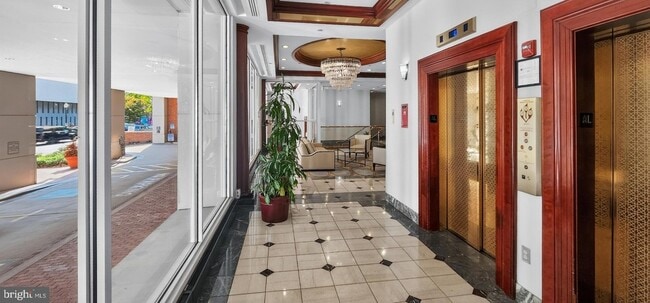 Building Photo - 1230 23rd St NW
