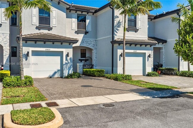 Building Photo - 20433 NW 4th Ave