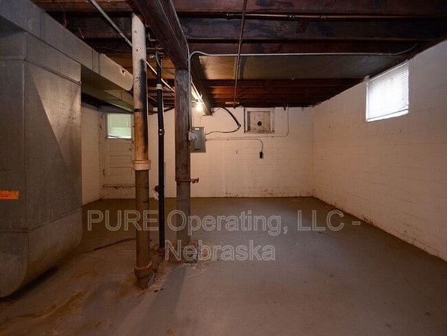 Building Photo - 344 N 36th Ave