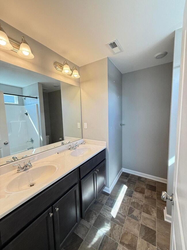 Building Photo - 110 Landry Ln