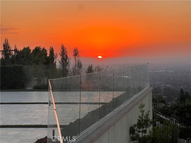 Building Photo - 1232 Inspiration