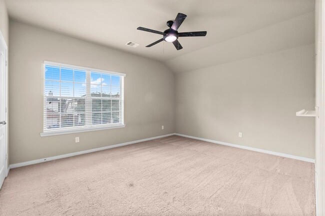 Building Photo - 2827 Lockeridge Oaks Dr