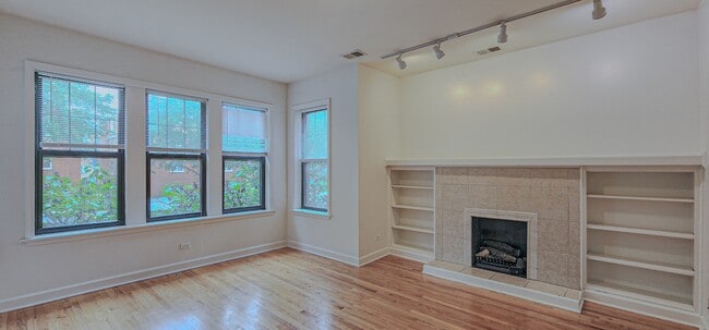 Building Photo - 832 Seward St