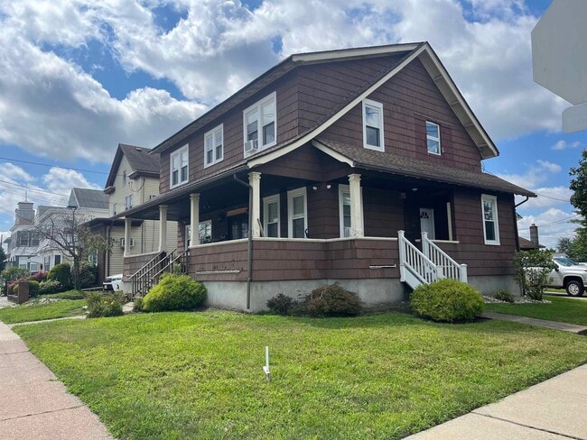 Building Photo - 125 Marsellus Pl