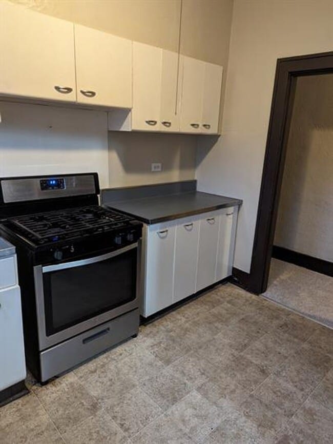 Building Photo - 3907 Northwestern Pkwy