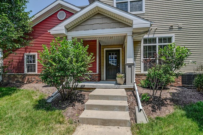 Provate side porch - 4874 Innovation Dr