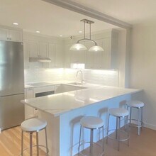 Building Photo - 145 Pinckney St