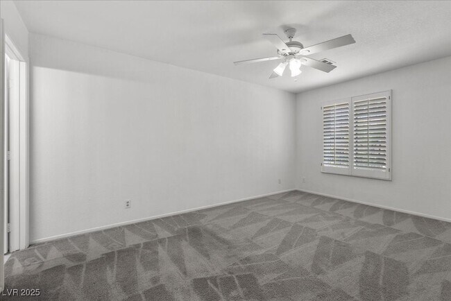 Building Photo - 2623 S Durango Dr