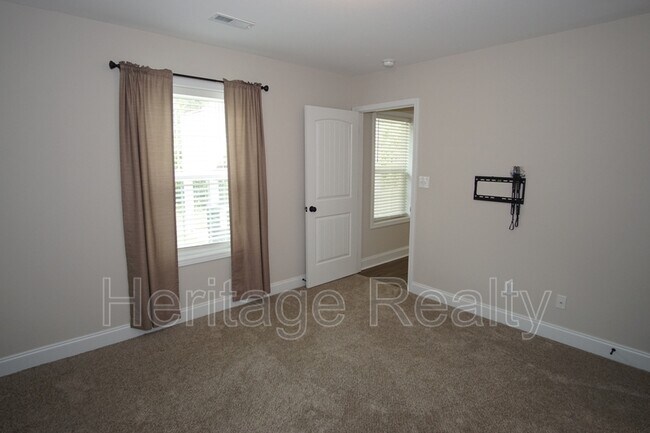 Building Photo - 1033 Ruscello Dr