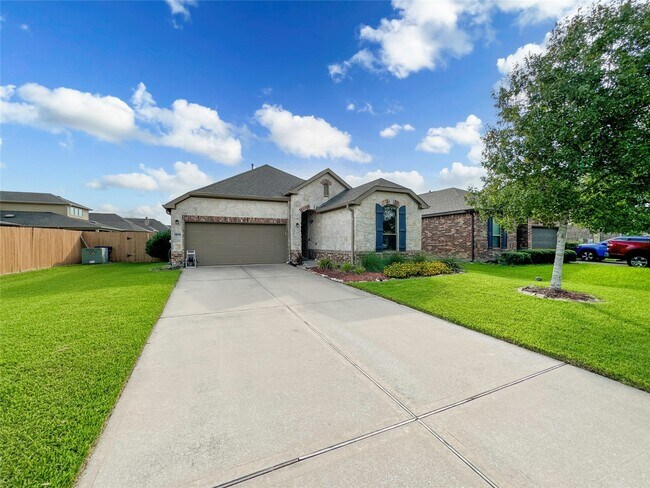 Building Photo - 1613 Cintola Ln