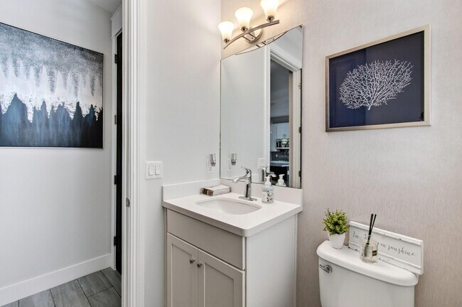 Building Photo - 622 Windward Cir S