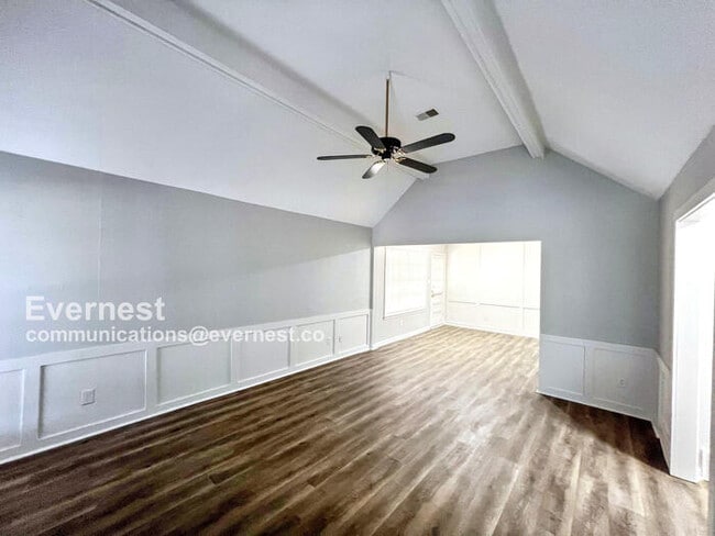 Building Photo - 3830 Kerfield Dr