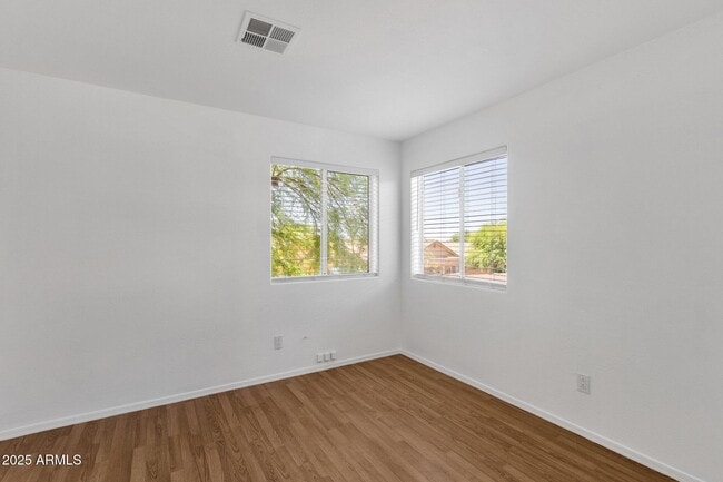 Building Photo - 4245 E Creosote Dr