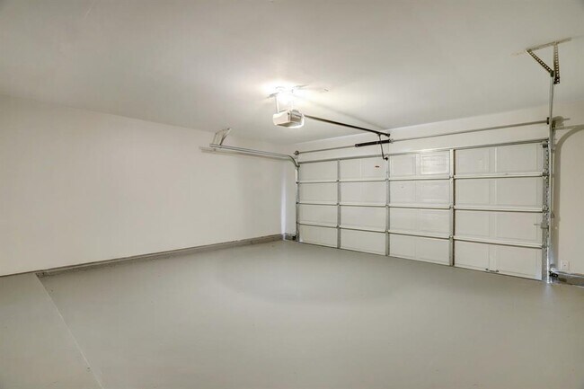 Building Photo - 5014 Mabry Stream Ct