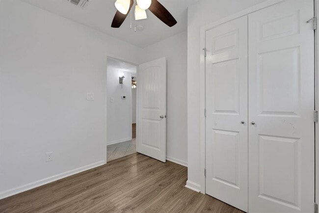 Building Photo - 8638 Cottage Gate Ln
