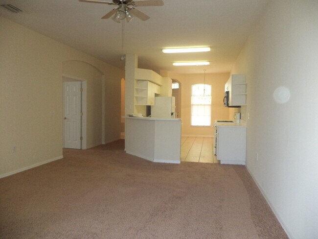 Building Photo - MEADOW POINTE - LONGLEAF