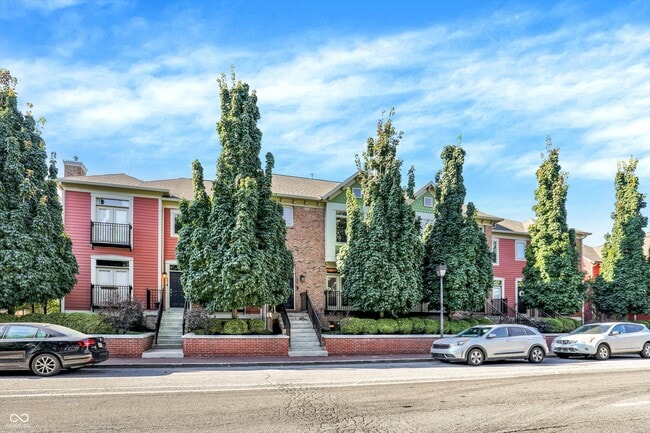 Building Photo - 529 E New York St