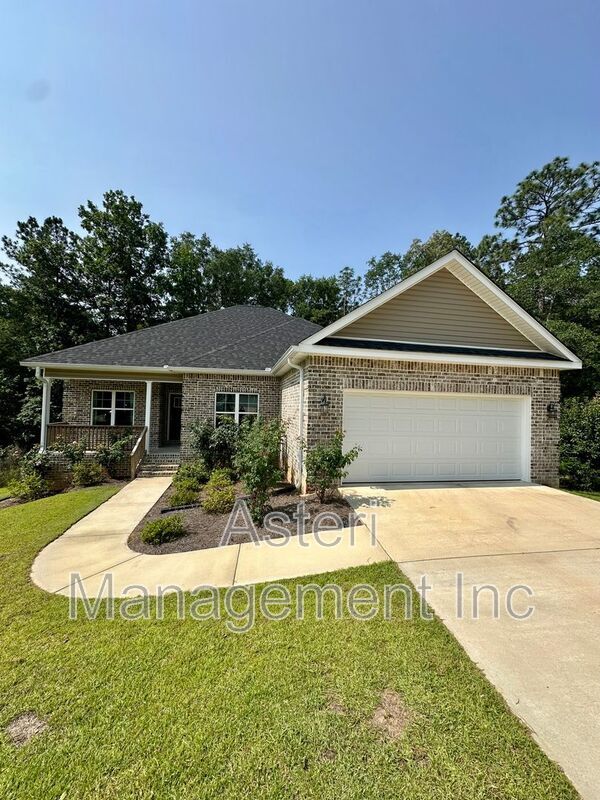 Building Photo - 113 Lasso Drive