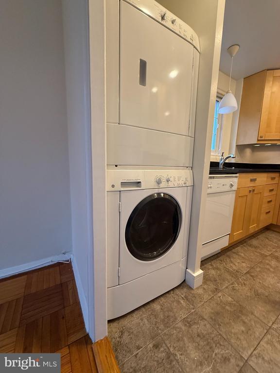 Building Photo - 1612 Mt Eagle Pl