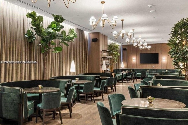 Building Photo - 159 NE 6th St